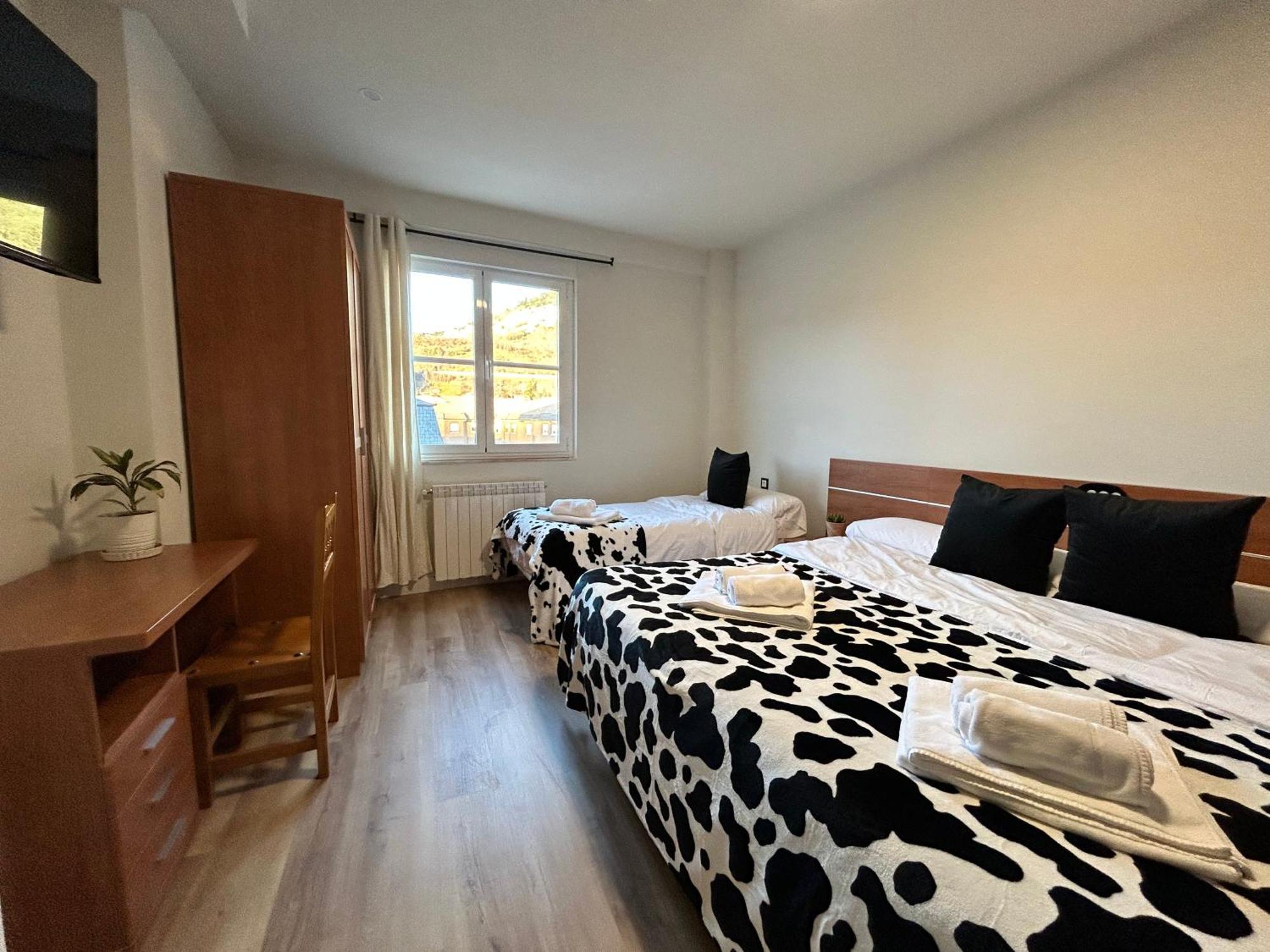 Hotel Bicis & Vacas La Pola de Gordon Zewnętrze zdjęcie