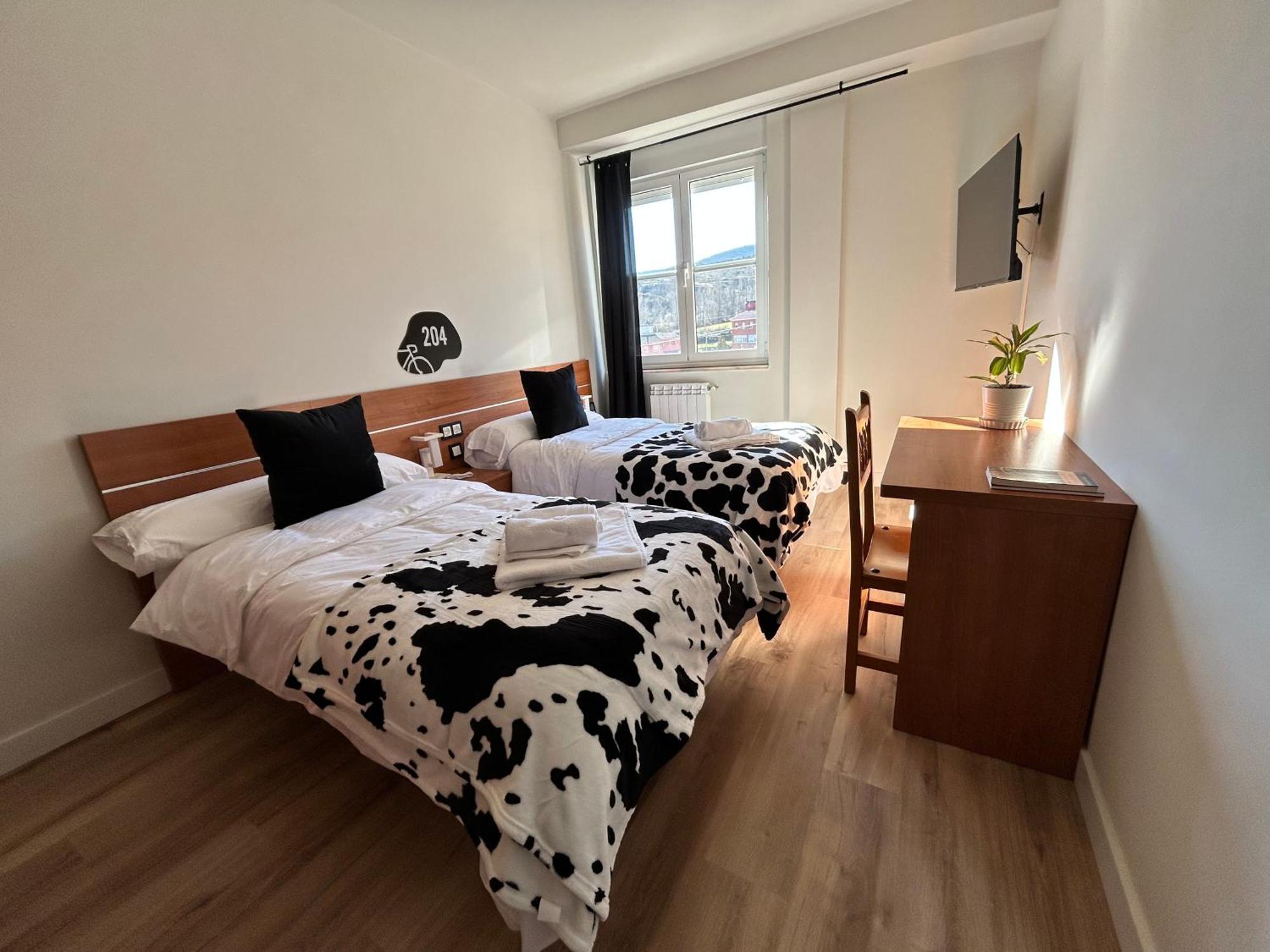Hotel Bicis & Vacas La Pola de Gordon Zewnętrze zdjęcie