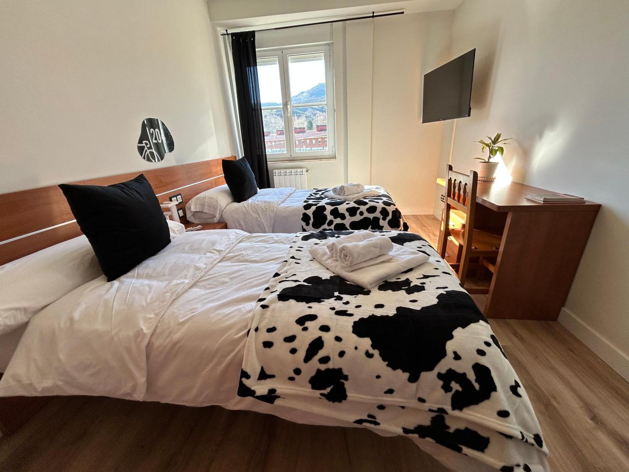 Hotel Bicis & Vacas La Pola de Gordon Zewnętrze zdjęcie