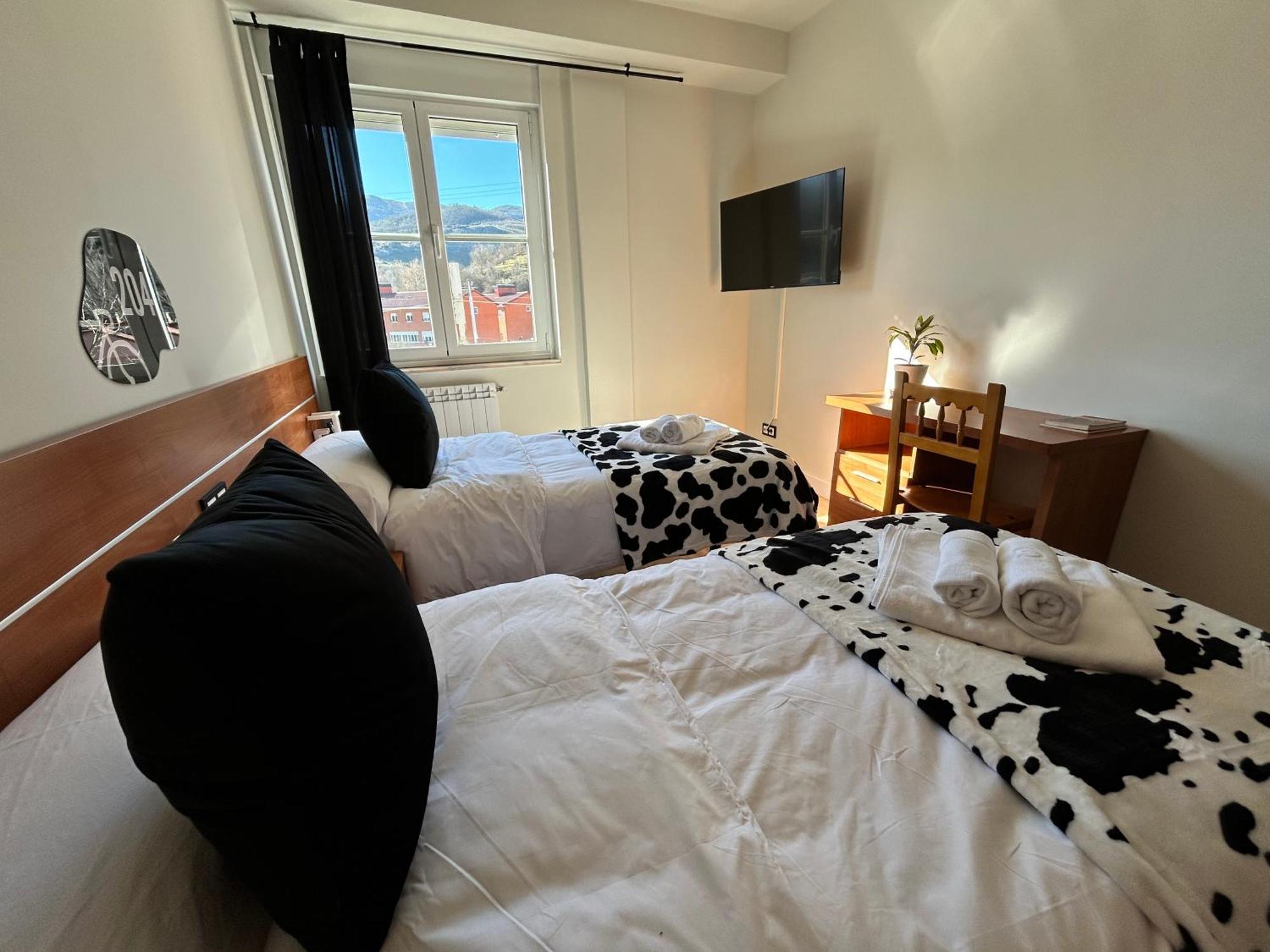 Hotel Bicis & Vacas La Pola de Gordon Zewnętrze zdjęcie