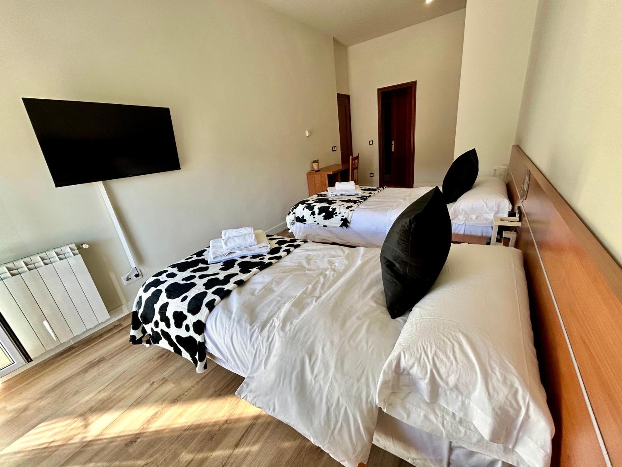 Hotel Bicis & Vacas La Pola de Gordon Zewnętrze zdjęcie